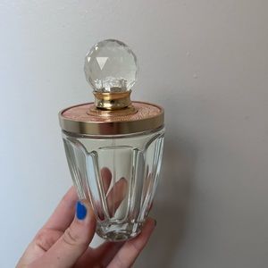 Taylor by Taylor Swift Made of Starlight Perfume